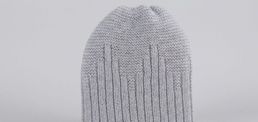 Free Simple Unisex Beanie Knitting Pattern – Simple Double-Sided Reversible One-Size Hat.